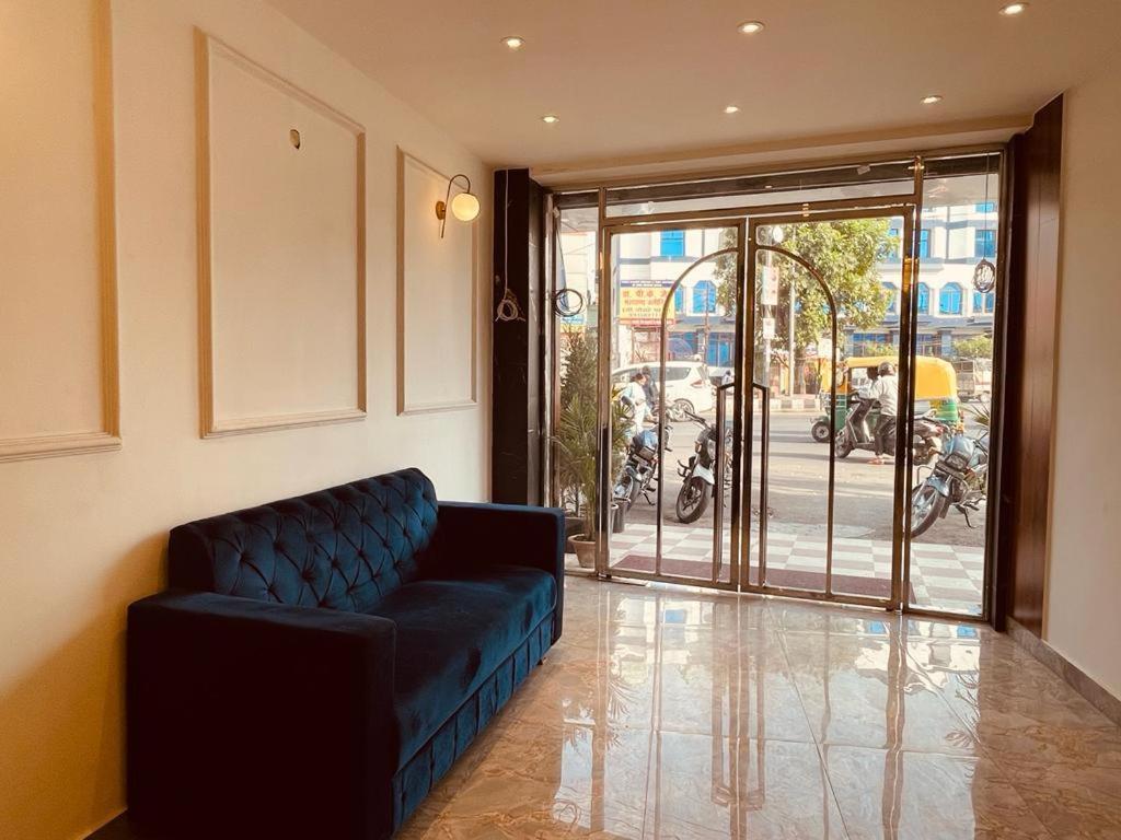 Hotel Dileep42 Lucknow Eksteriør billede
