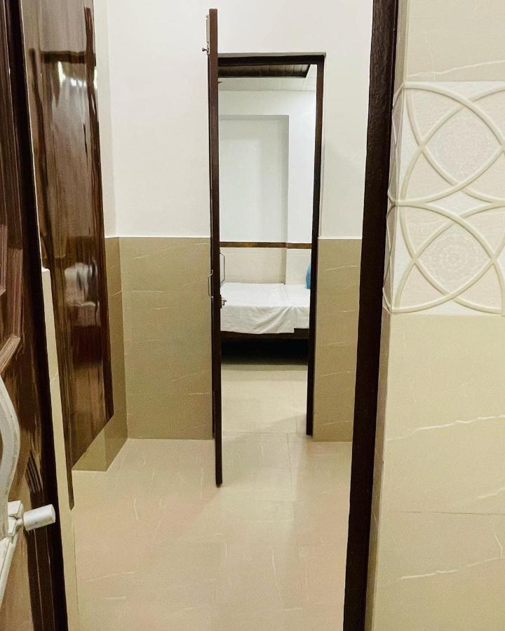 Hotel Dileep42 Lucknow Eksteriør billede