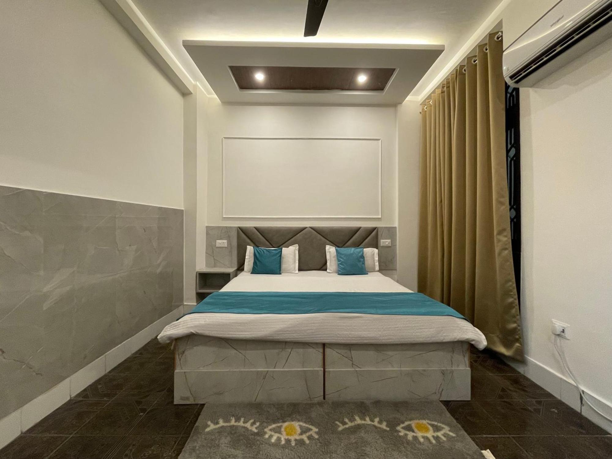 Hotel Dileep42 Lucknow Eksteriør billede